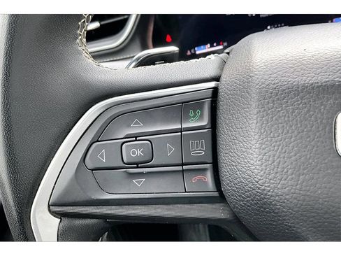 Used 2024 Jeep Grand Cherokee Laredo AWD/4WD image 26