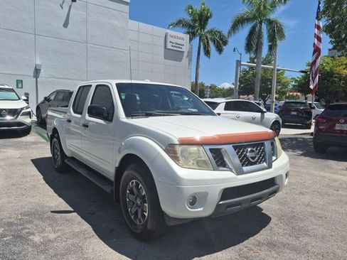 Used 2015 Nissan Frontier Desert Runner RWD image 3