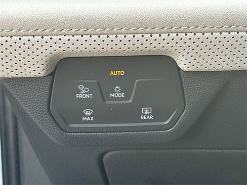 New 2026 Volkswagen Atlas Cross Sport SEL Premium R-Line image 34