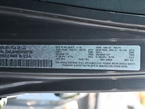 Used 2025 Jeep Wrangler Unlimited Sahara w/ Safety Group AWD/4WD image 36