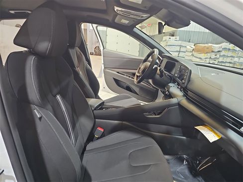 New 2026 Hyundai Elantra SEL Sport image 10