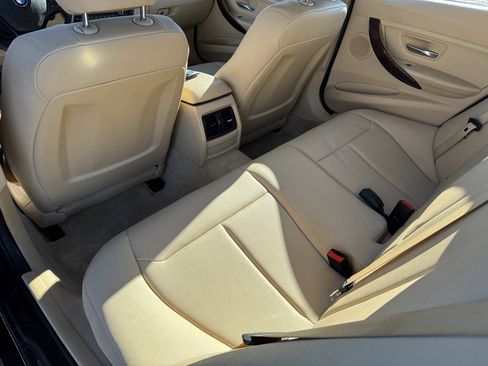 Used 2014 BMW 320i xDrive 4dr Sdn 320i xDrive AWD image 21