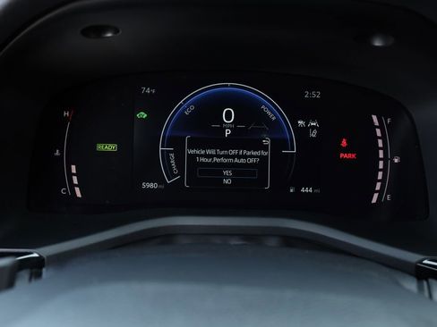 Used 2025 Toyota Camry SE image 25