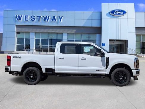 New 2026 Ford F250 Lariat w/ Black Appearance Package image 33