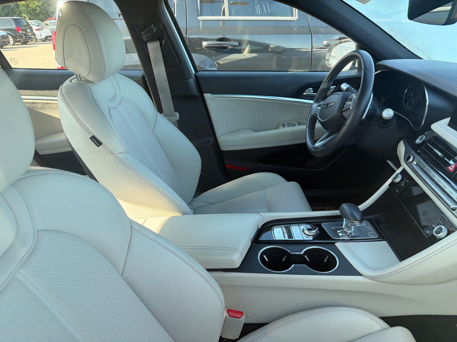 Used 2025 Genesis G70 2.5T AWD/4WD image 8