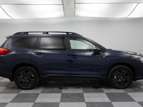 Used 2024 Subaru Ascent Onyx Edition image 12