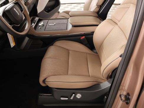 New 2026 Lincoln Navigator Black Label AWD/4WD image 11