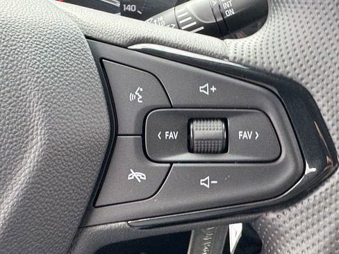 New 2026 Chevrolet Trax LS w/ LS Convenience Package FWD image 19