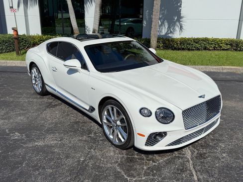 Used 2023 Bentley Continental GT Azure AWD/4WD image 5