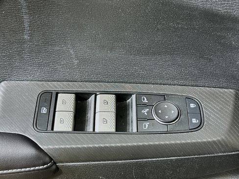 Used 2024 Mitsubishi Outlander SE FWD image 15
