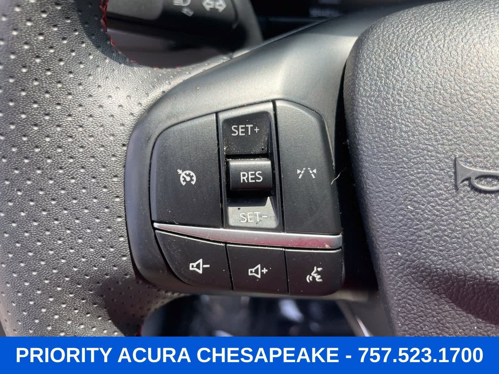 Used 2025 Ford Escape ST-Line AWD/4WD image 13