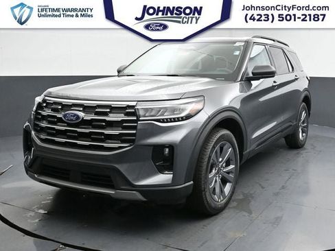 New 2026 Ford Explorer Active w/ Active Comfort Package image 5