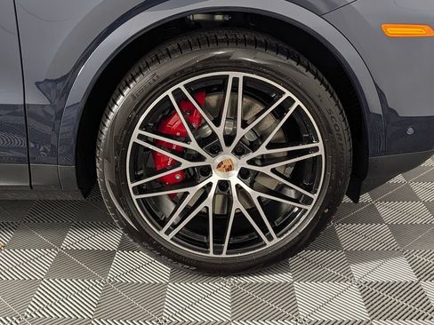 New 2026 Porsche Cayenne S AWD/4WD image 14