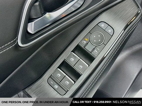 Certified 2026 Nissan Rogue Platinum w/ Platinum Premium Package AWD/4WD image 18