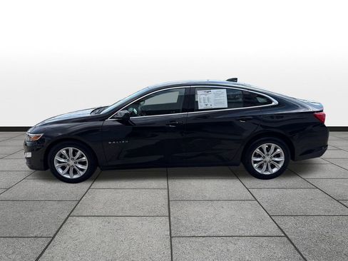 Used 2025 Chevrolet Malibu LT FWD image 2