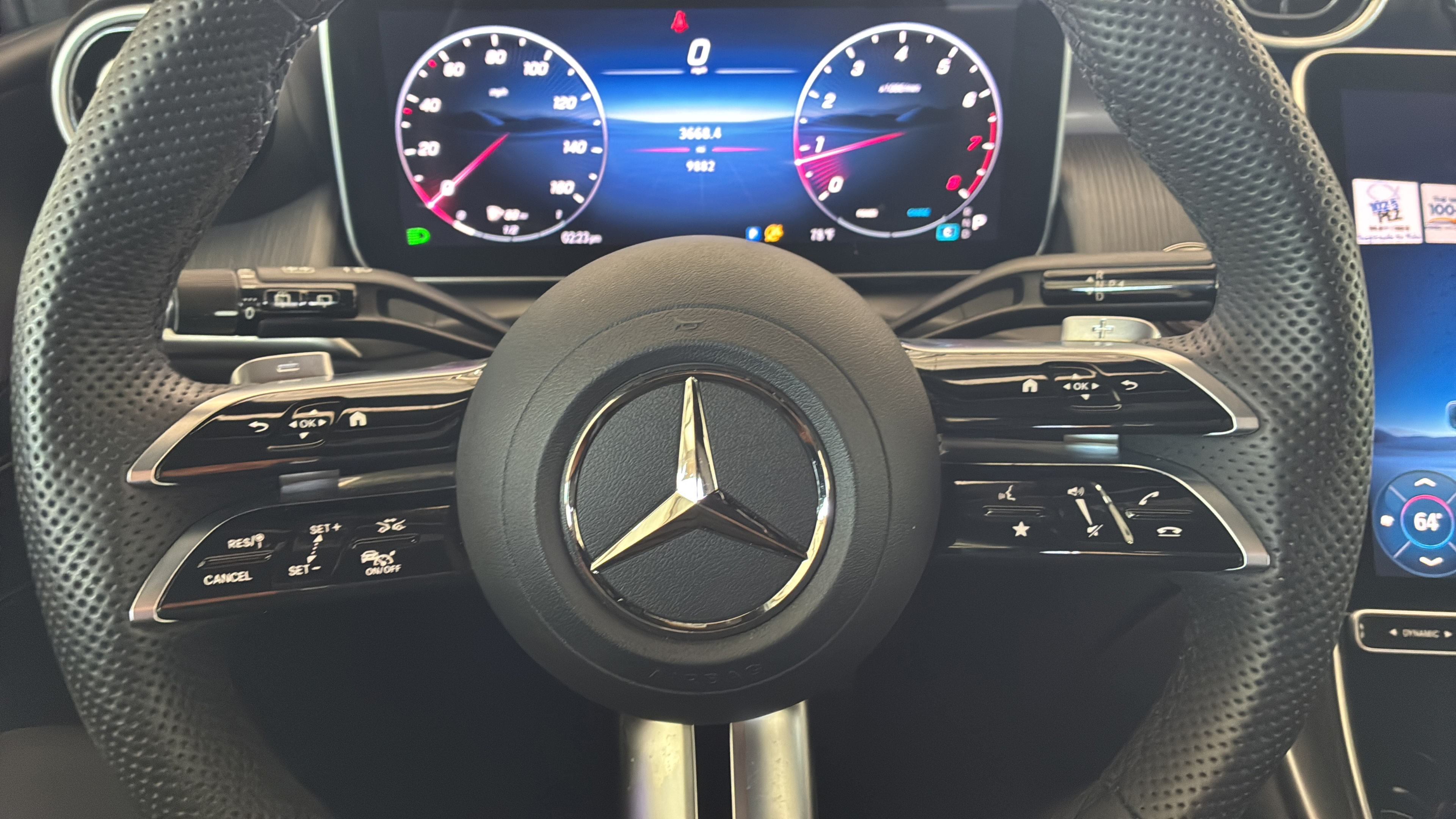 Used 2026 Mercedes-Benz GLC 300 image 10