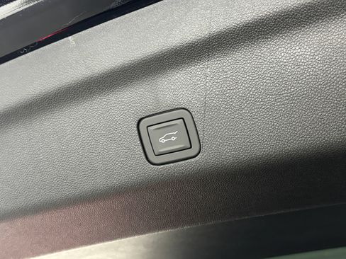 New 2026 GMC Yukon AT4 w/ AT4 Premium Plus Package AWD/4WD image 14