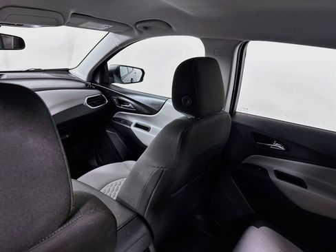 Used 2019 Chevrolet Equinox LS AWD/4WD image 18