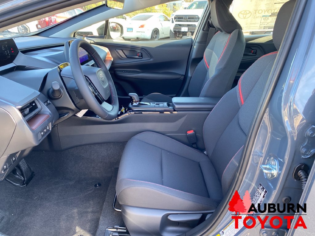 New 2027 Toyota Prius Plug-In Hybrid FWD image 11