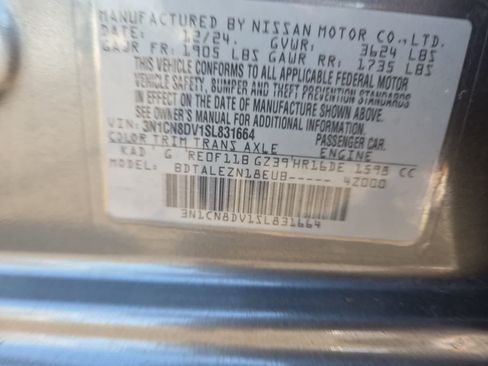 Used 2025 Nissan Versa S w/ Trunk Package FWD image 29