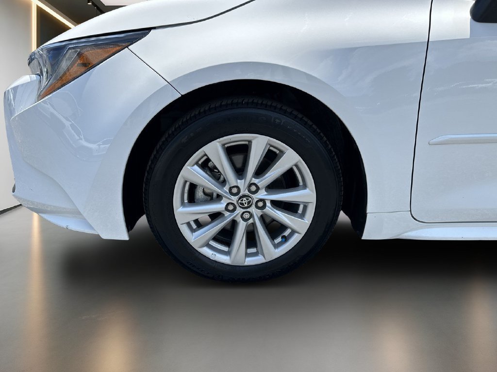 Used 2024 Toyota Corolla LE w/ LE Convenience Package FWD image 10
