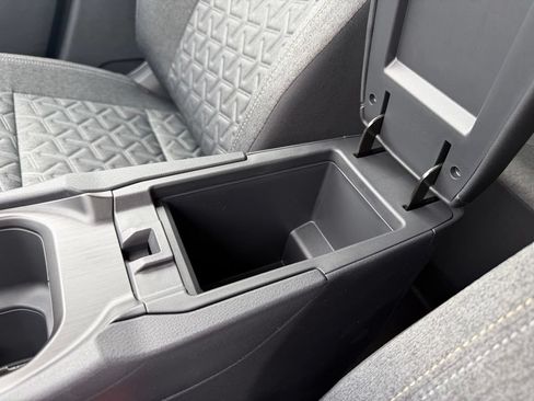 New 2026 Nissan Kicks SV w/ Cold Weather Package FWD image 24