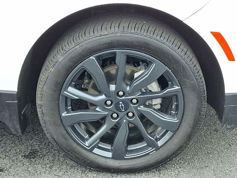 Used 2024 Chevrolet Equinox RS w/ RS Leather Package AWD/4WD image 9