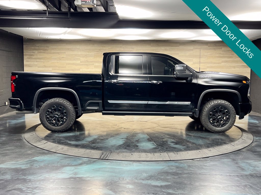 Used 2024 Chevrolet Silverado 3500 High Country w/ High Country Premium Package AWD/4WD image 25