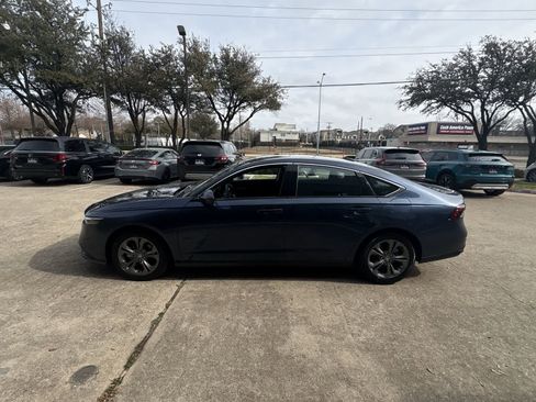 Used 2024 Honda Accord EX image 11