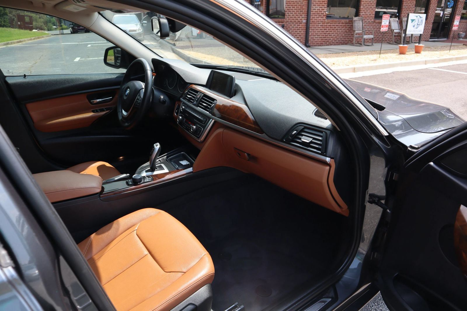 Used 2014 BMW 328d Sedan RWD image 16