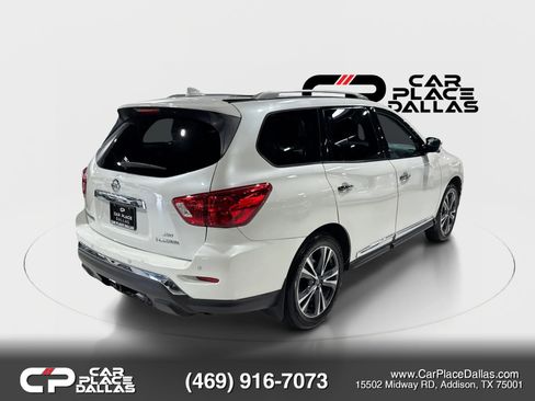 Used 2020 Nissan Pathfinder Platinum AWD/4WD image 3