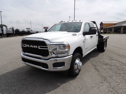 Used 2024 RAM 3500 SLT w/ Quick Order Package 2YG SLT AWD/4WD image 57