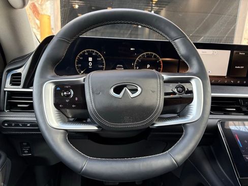 Used 2025 INFINITI QX80 Sensory image 29