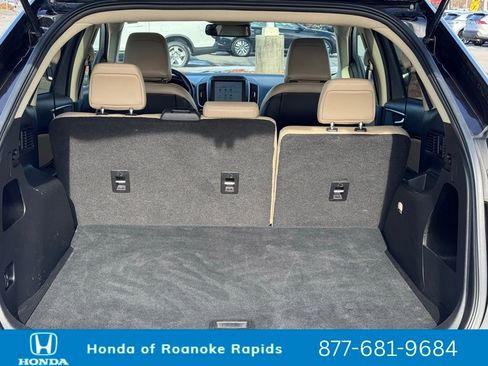 Used 2024 Ford Edge SEL image 18