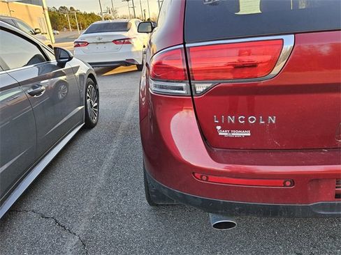 Used 2013 Lincoln MKX AWD image 14