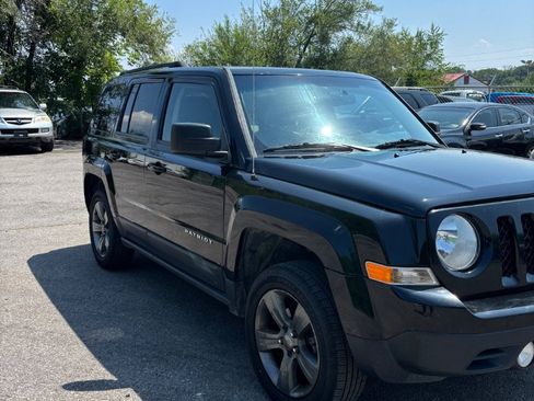 Used 2015 Jeep Patriot High Altitude AWD/4WD image 4