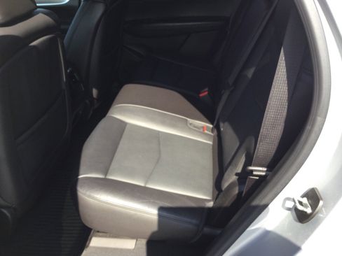 Used 2018 Cadillac XT5 Premium Luxury FWD image 12