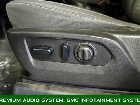 Used 2023 Chevrolet Silverado 2500 LT w/ Convenience Package image 11