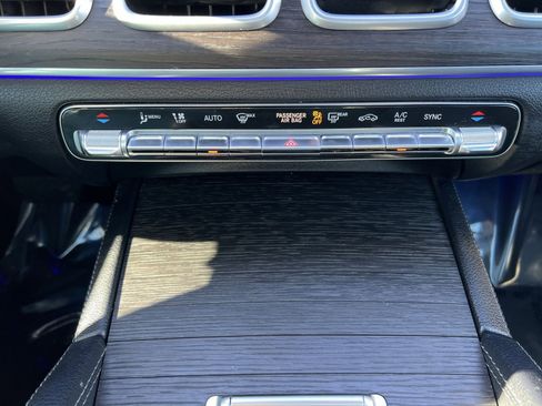 Used 2021 Mercedes-Benz GLS 450 GLS 450 image 20