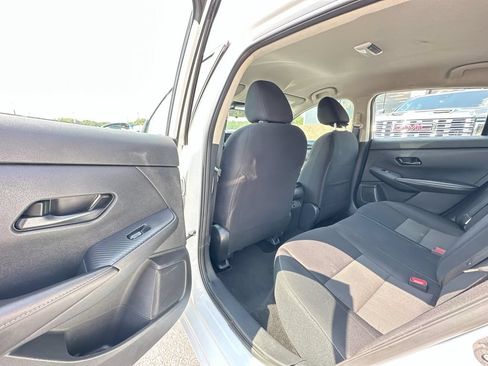 Used 2024 Nissan Sentra SV FWD image 17