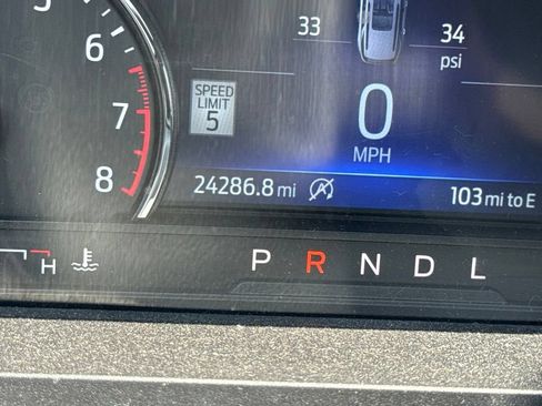 Used 2024 Ford Explorer Limited w/ Equipment Group 301A AWD/4WD image 27