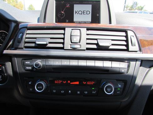 Used 2015 BMW 328i Sedan RWD image 17