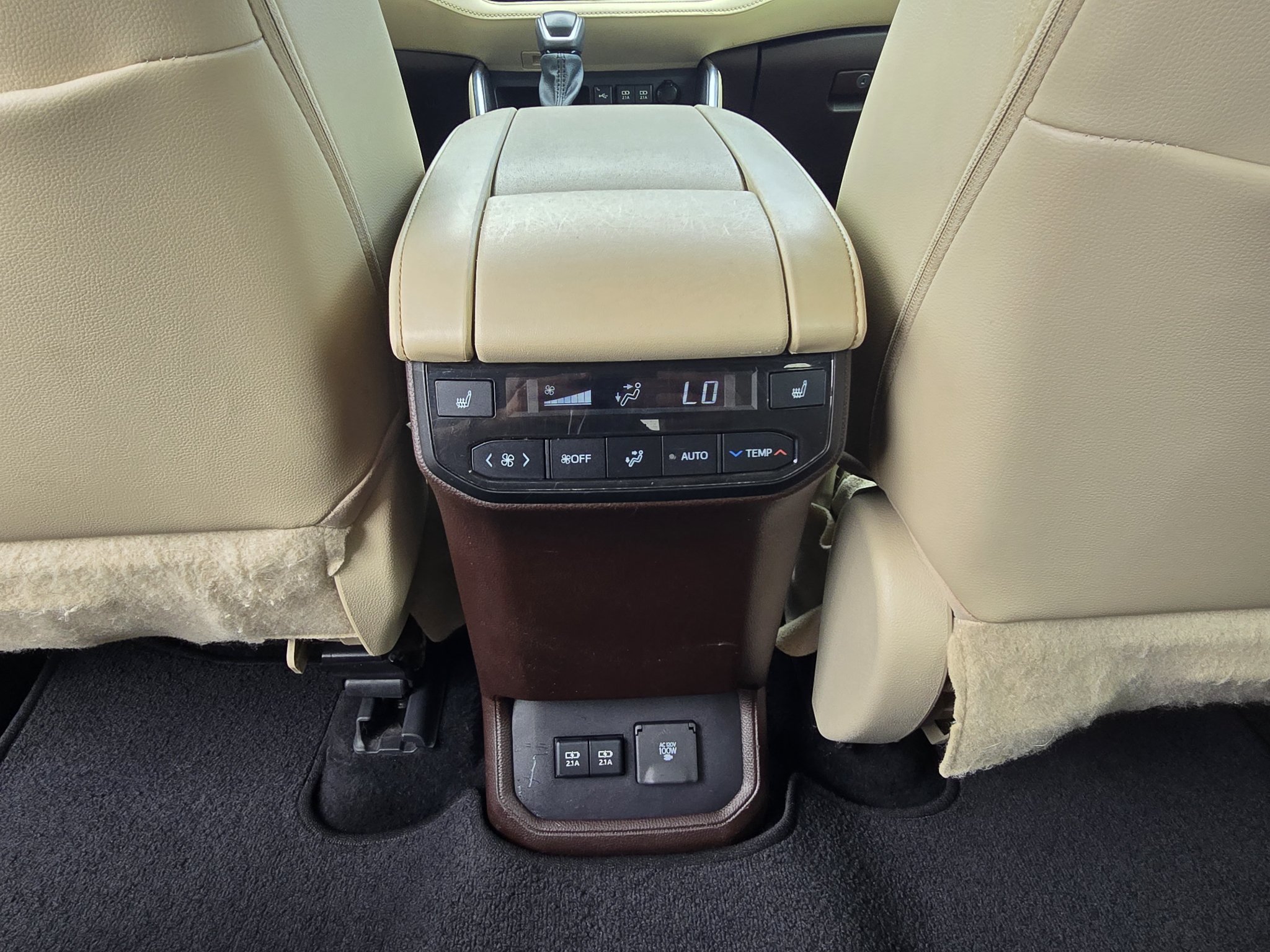 Used 2021 Toyota Highlander Platinum AWD/4WD image 29