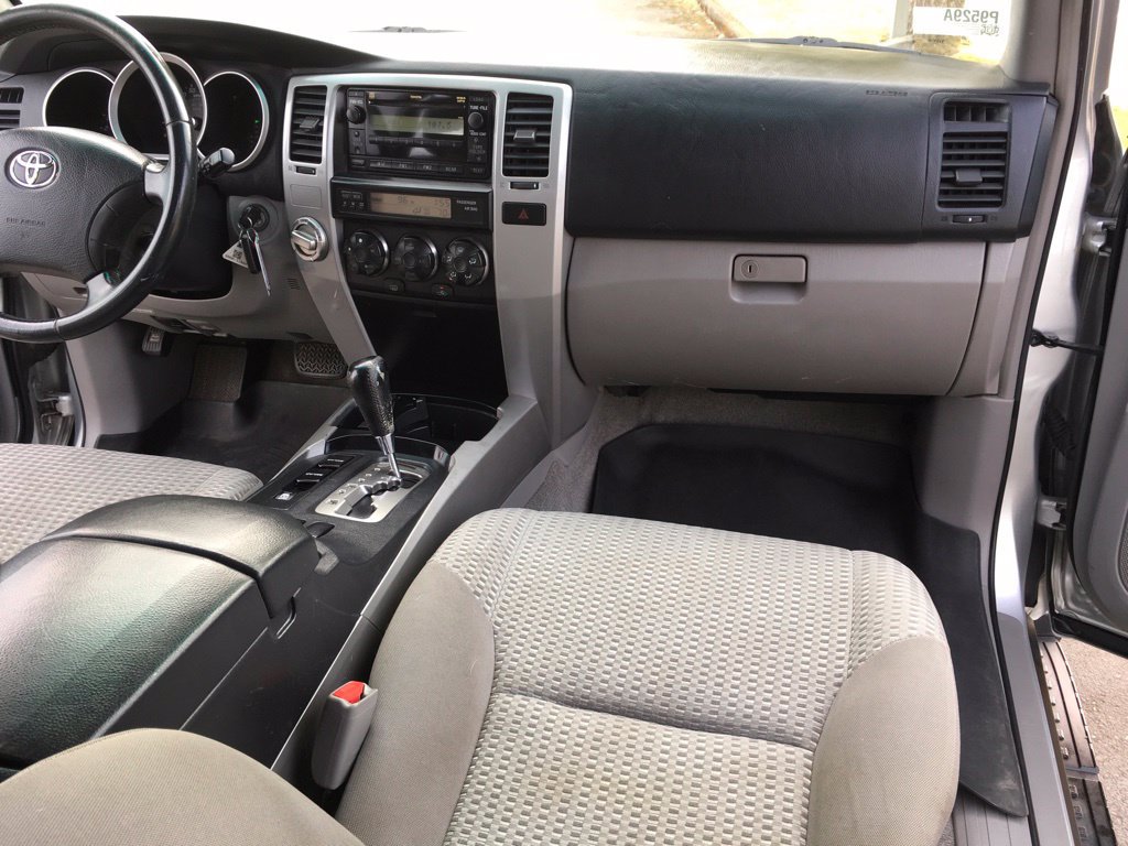 Used 2009 Toyota 4Runner Sport AWD/4WD image 32