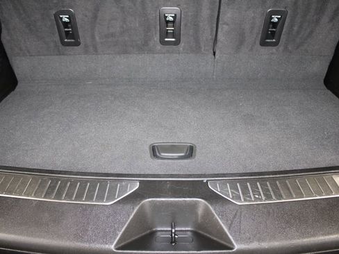 Used 2024 Chevrolet Tahoe Premier image 17