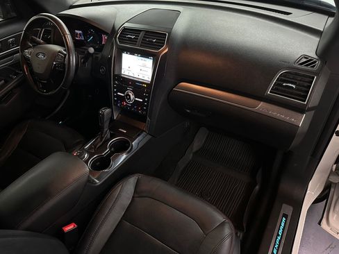 Used 2017 Ford Explorer Sport w/ Equipment Group 401A image 32