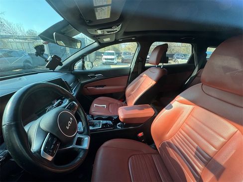 Used 2023 Kia Sportage SX image 8