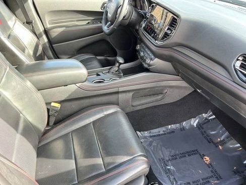 Used 2024 Dodge Durango GT RWD image 29