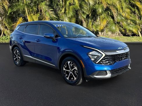 Used 2023 Kia Sportage EX FWD image 2