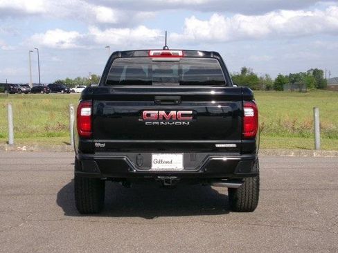 New 2025 GMC Canyon Elevation w/ Convenience Package image 15